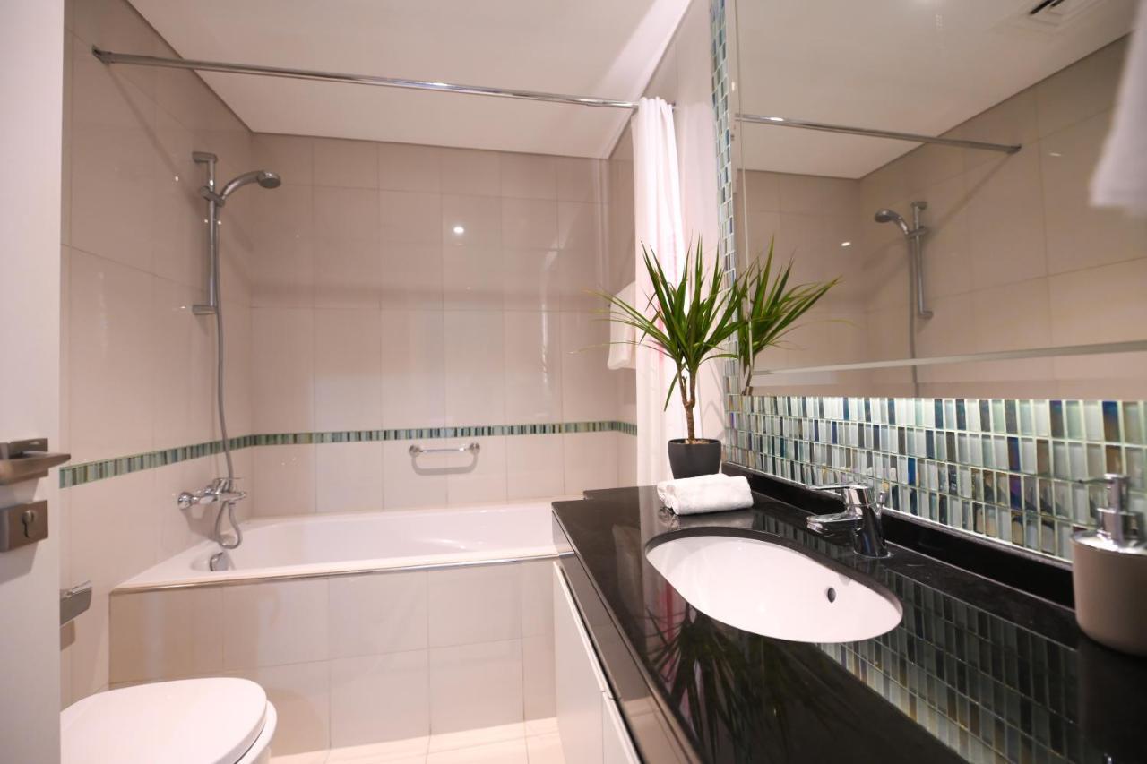 Trinity Holiday Homes - Discover The True Definition Of Luxury At 2Br In Dubai Marina Exterior photo